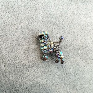 Vintage  Iridescent And Clear Sparkling Crystal Tiny Poodle Scatter Pin Brooch